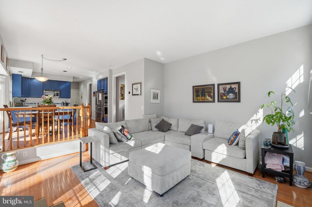 5012 WHISPER WILLOW DRIVE