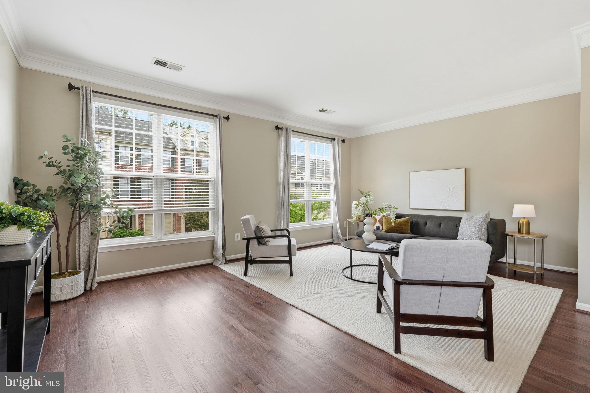8102 DOVE COTTAGE COURT