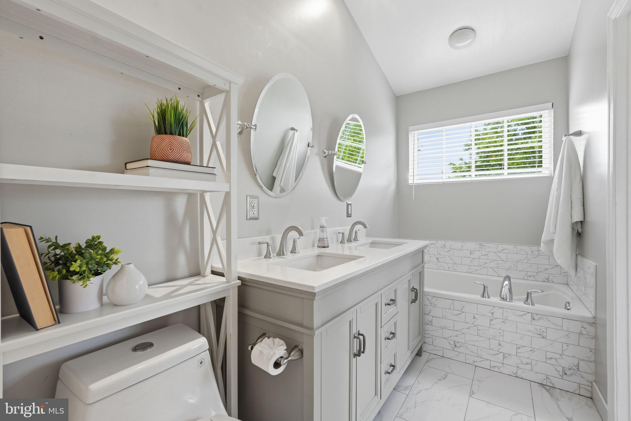 8102 DOVE COTTAGE COURT