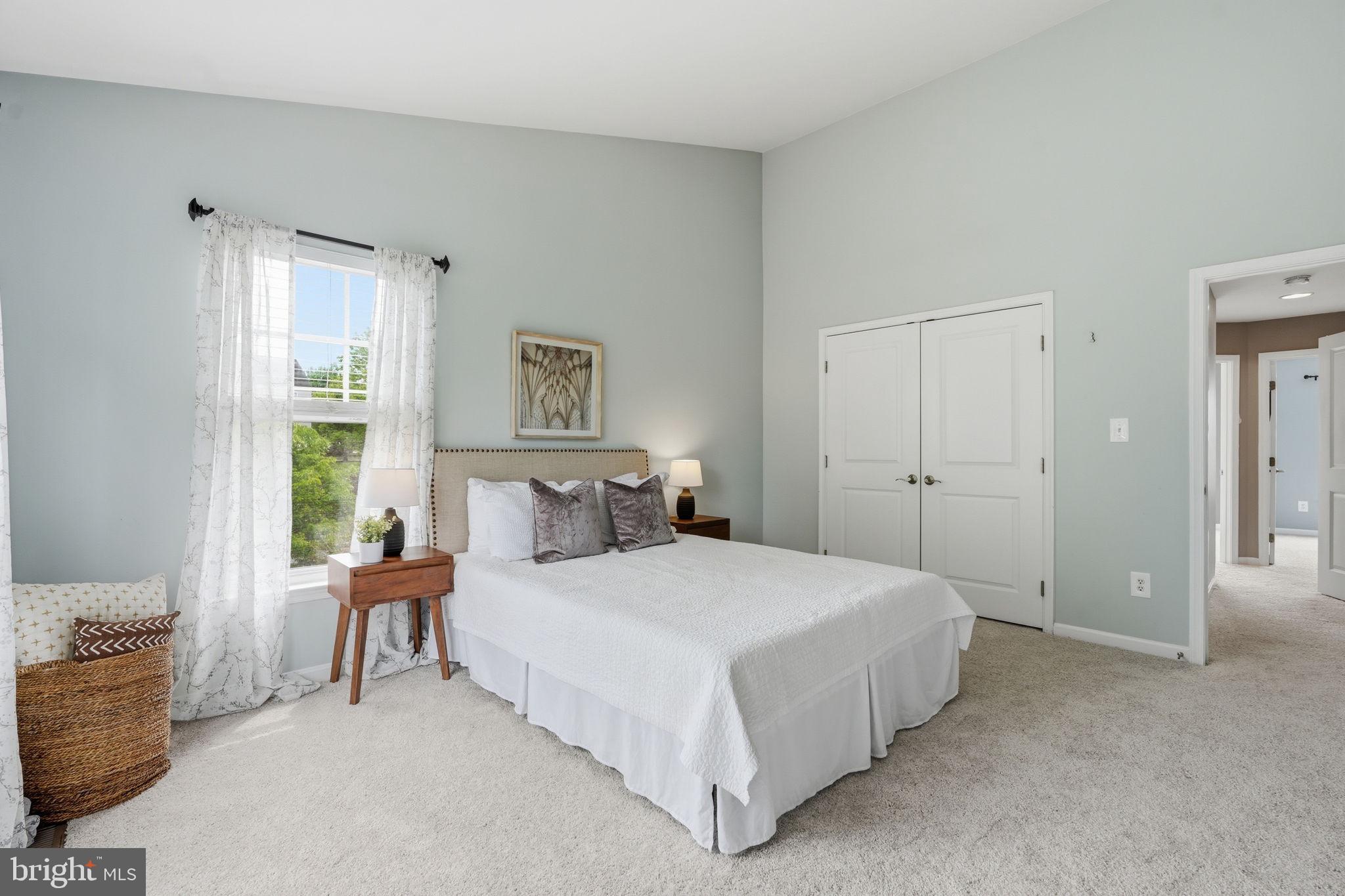 8102 DOVE COTTAGE COURT