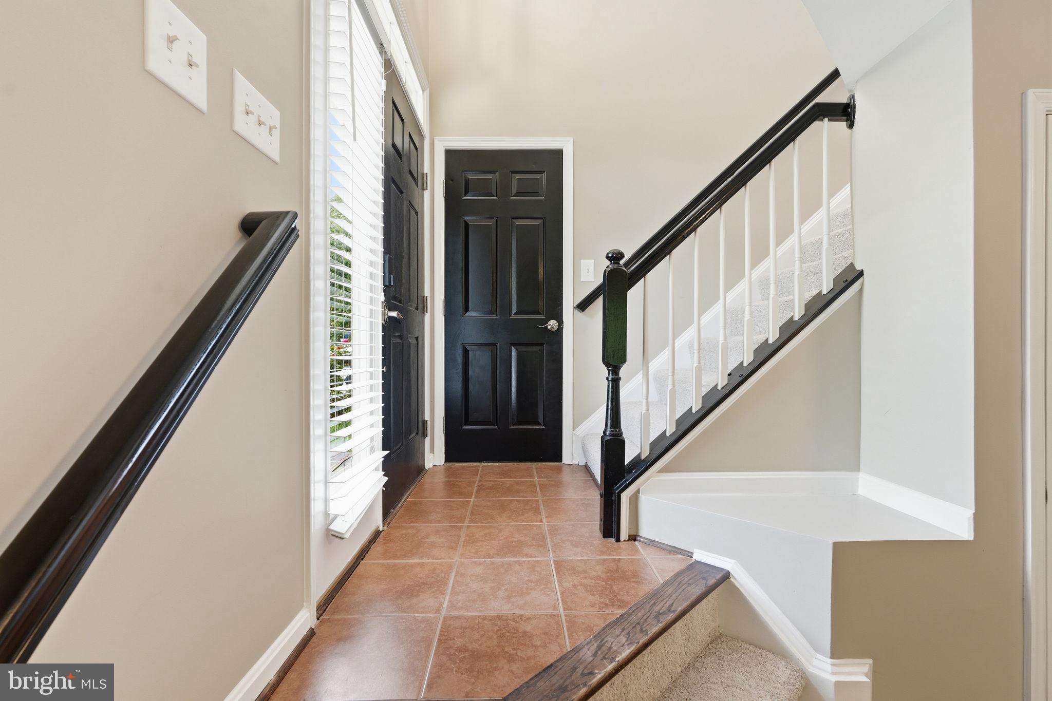 8102 DOVE COTTAGE COURT