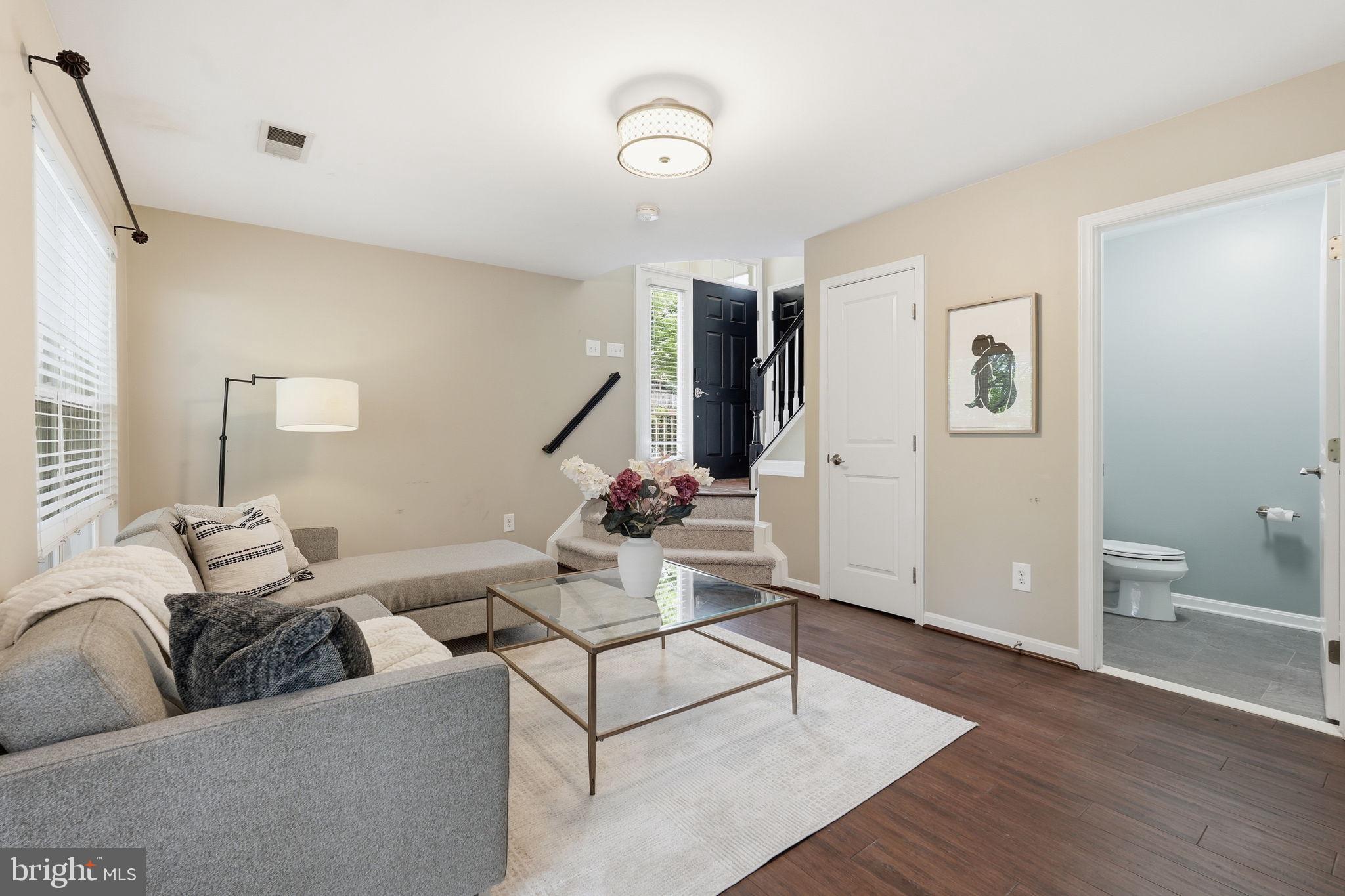 8102 DOVE COTTAGE COURT