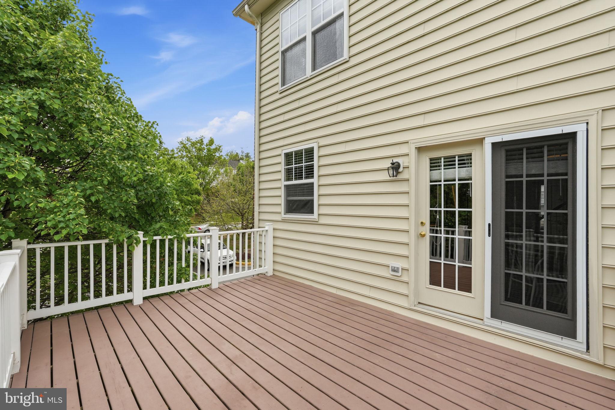8102 DOVE COTTAGE COURT