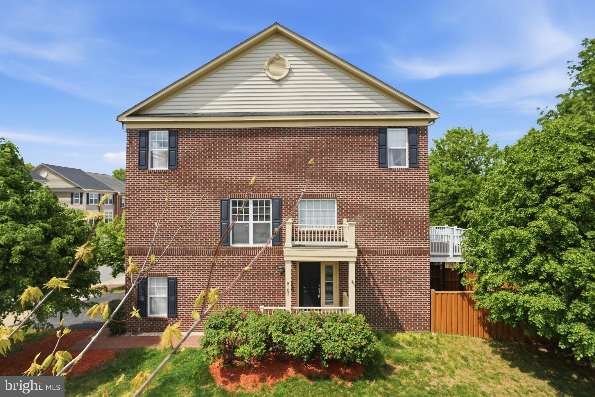 8102 DOVE COTTAGE COURT