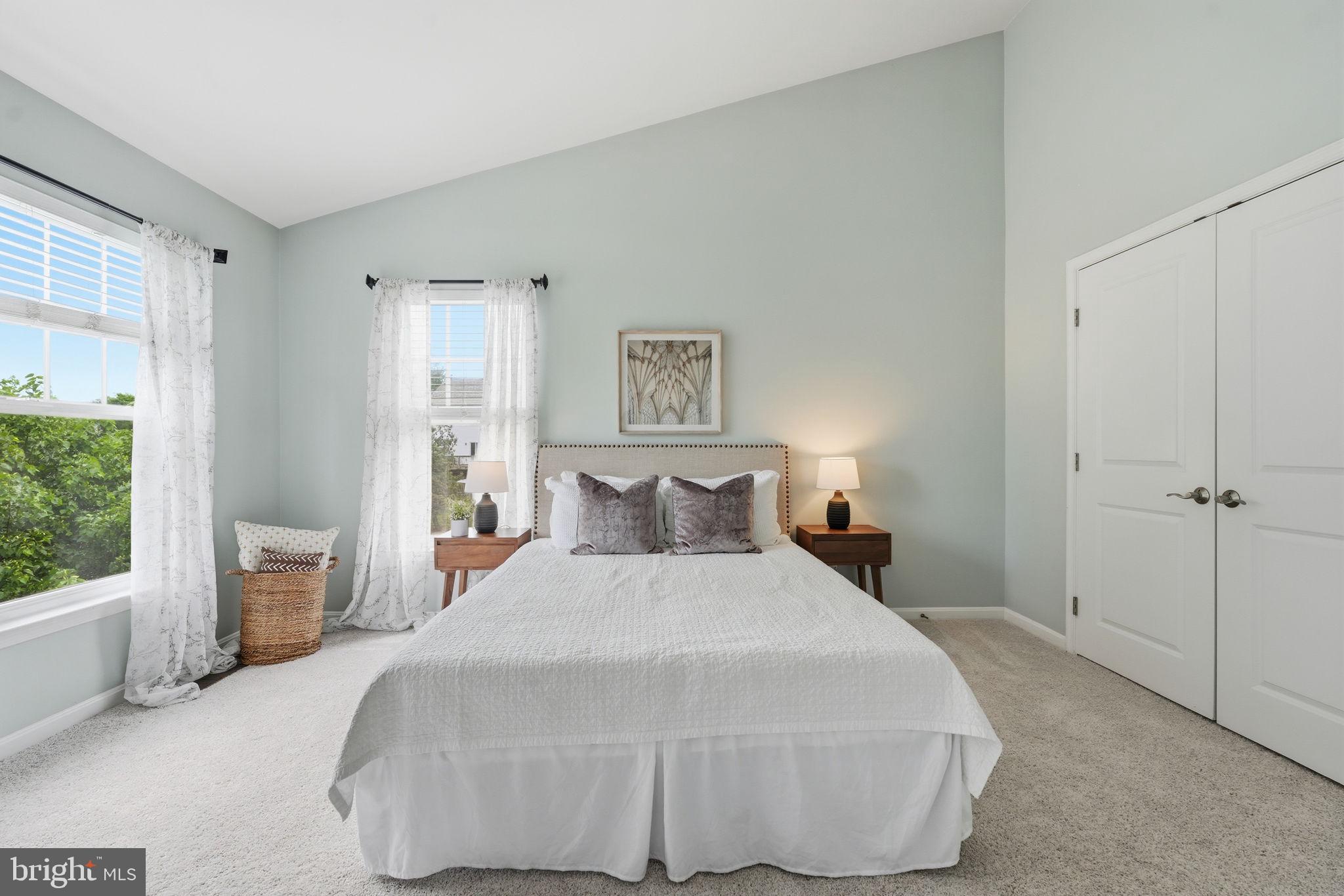 8102 DOVE COTTAGE COURT