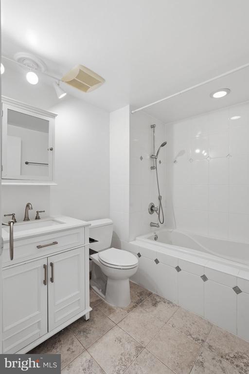12302 SCOTCH BONNET COURT
