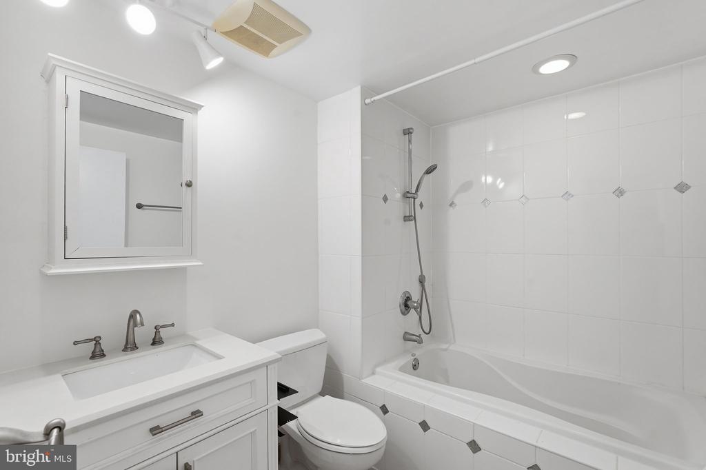 12302 SCOTCH BONNET COURT