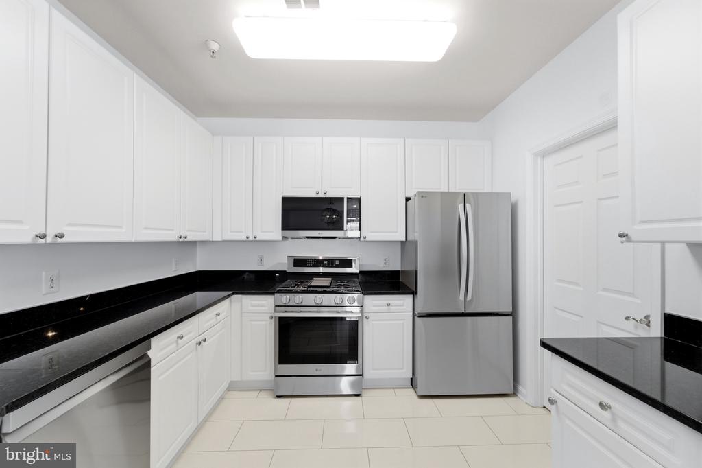 4330 CANNON RIDGE COURT Y 44