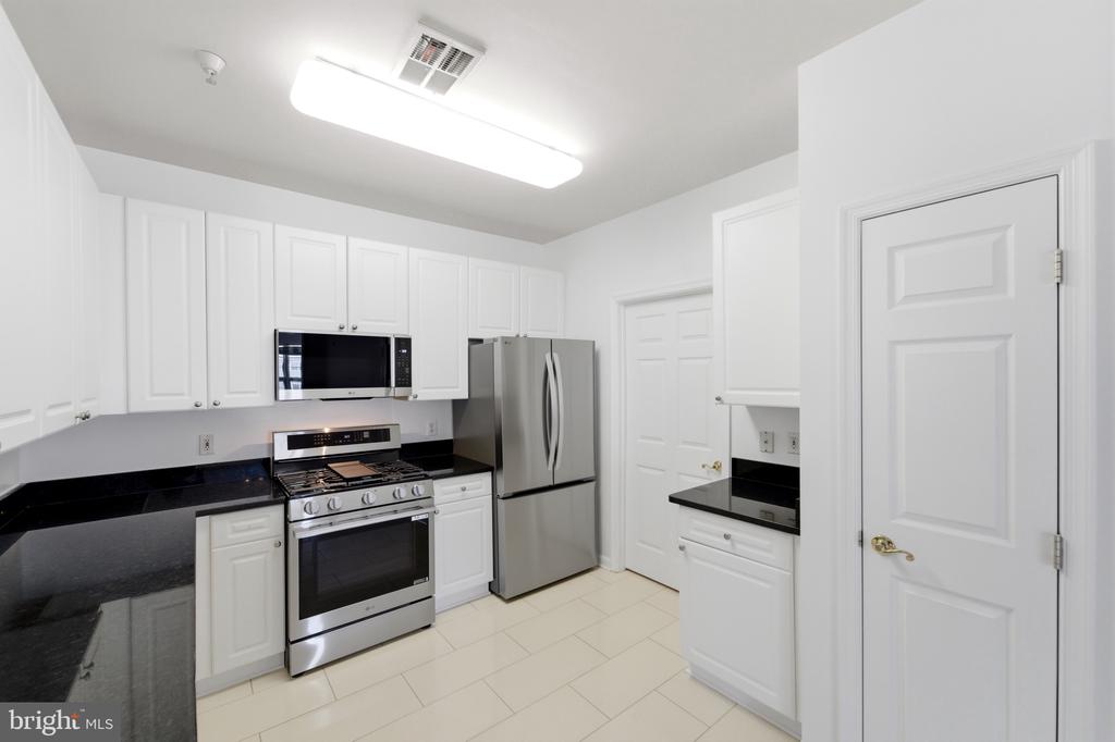 4330 CANNON RIDGE COURT Y 44