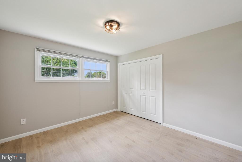 5317 OLDCASTLE LANE