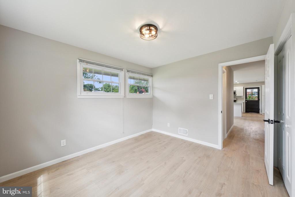 5317 OLDCASTLE LANE