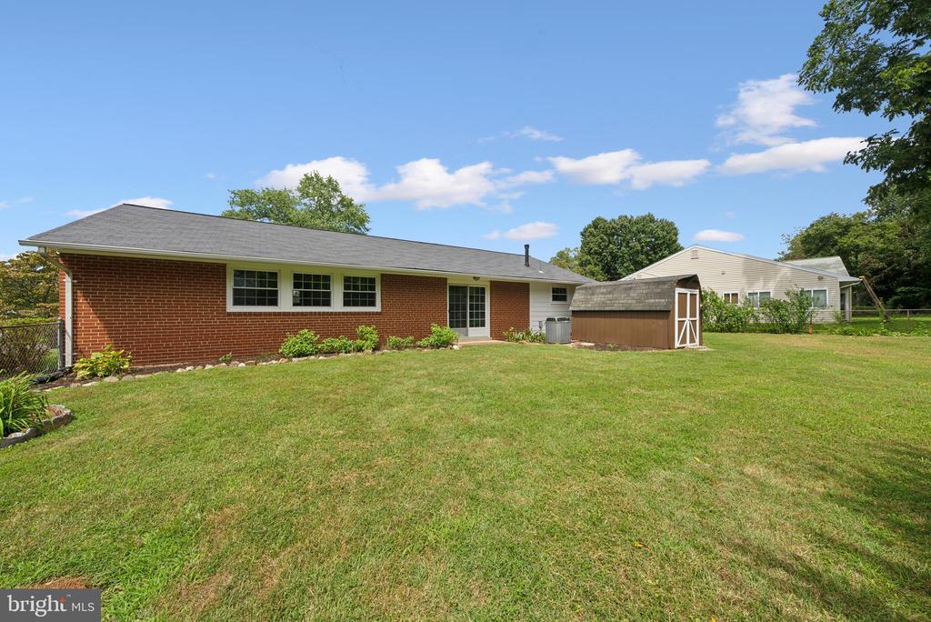 5317 OLDCASTLE LANE