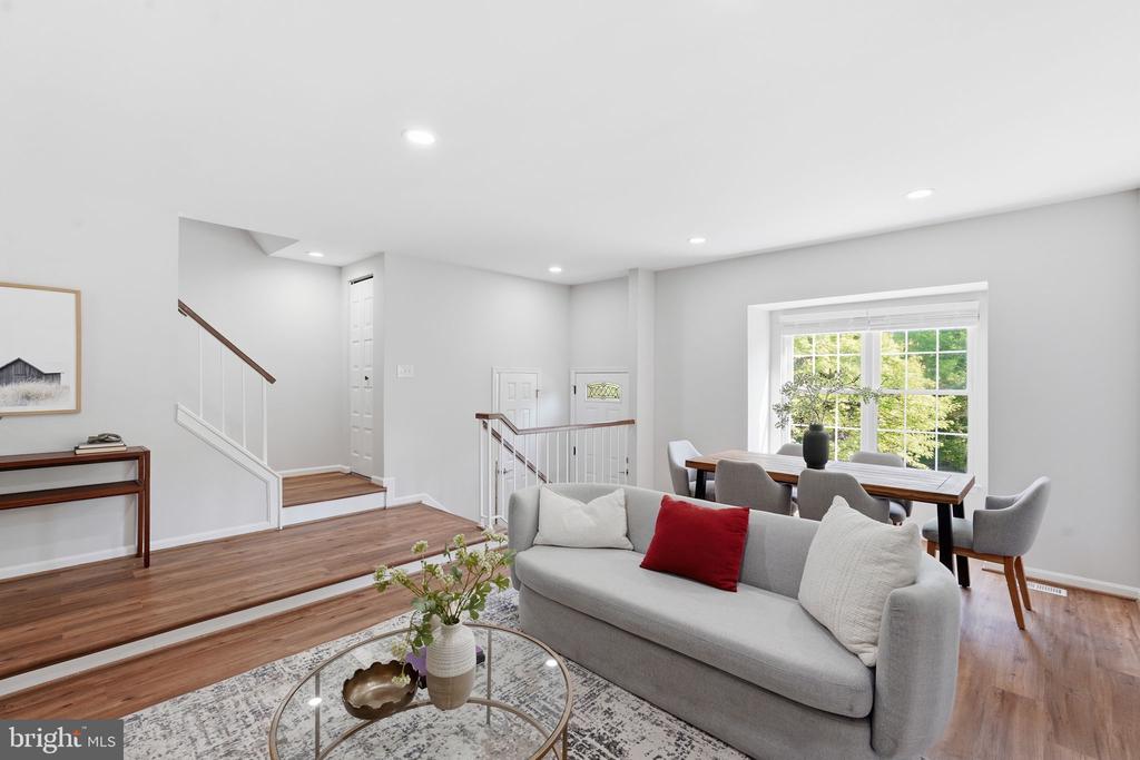7808 SOLOMON SEAL DRIVE
