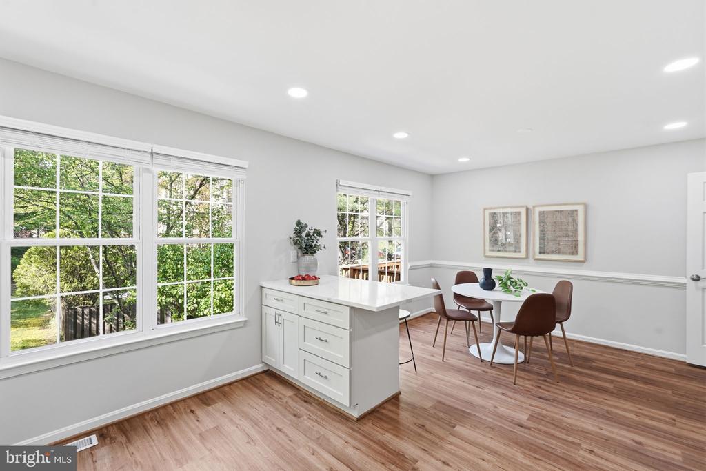 7808 SOLOMON SEAL DRIVE