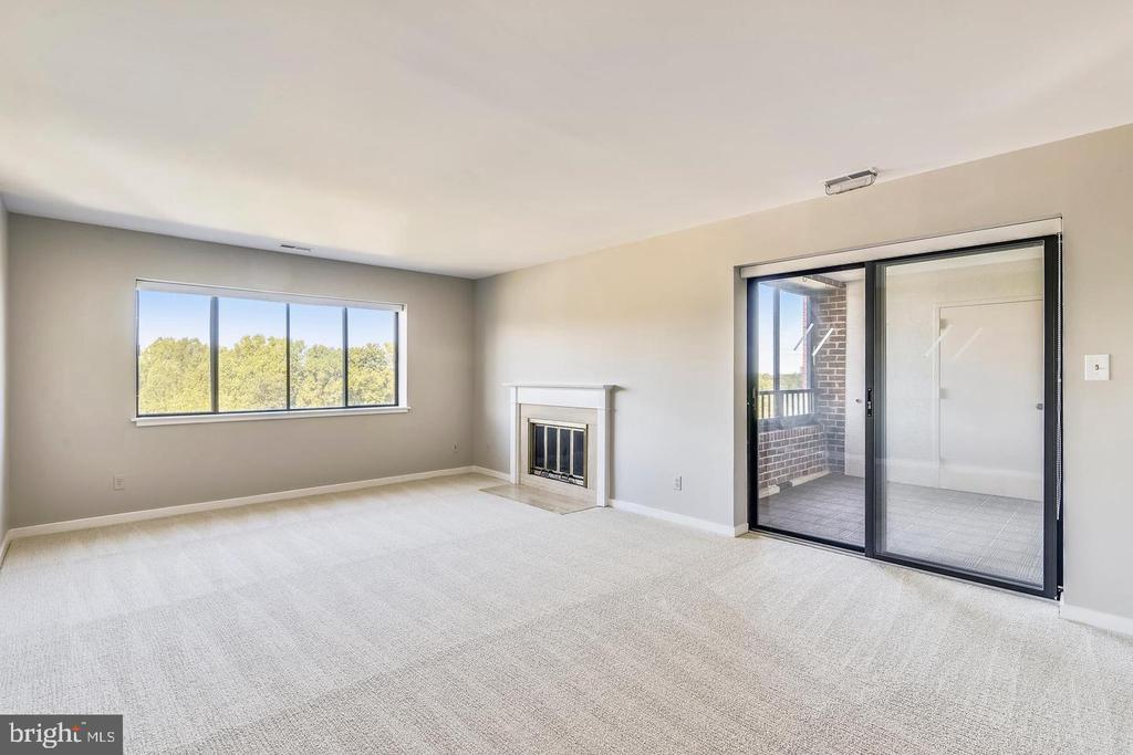 11500 FAIRWAY DRIVE 606
