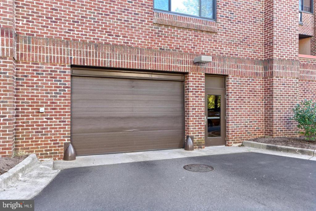 11500 FAIRWAY DRIVE 606