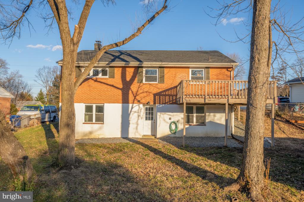 6112 PAULONIA ROAD
