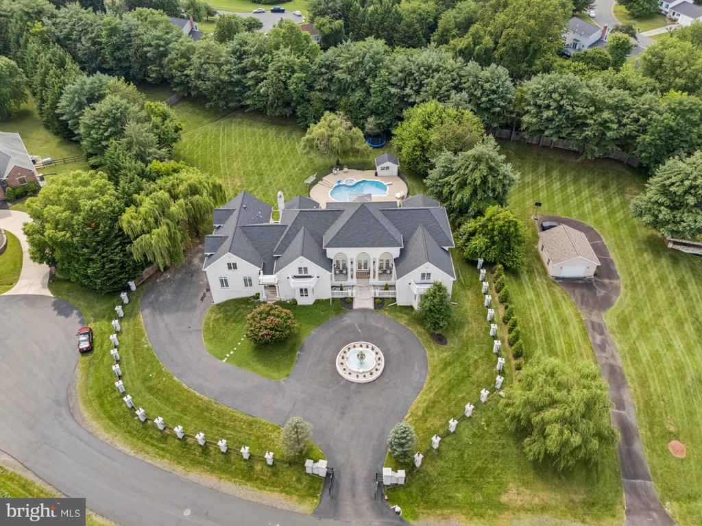 606 BROCKMAN COURT