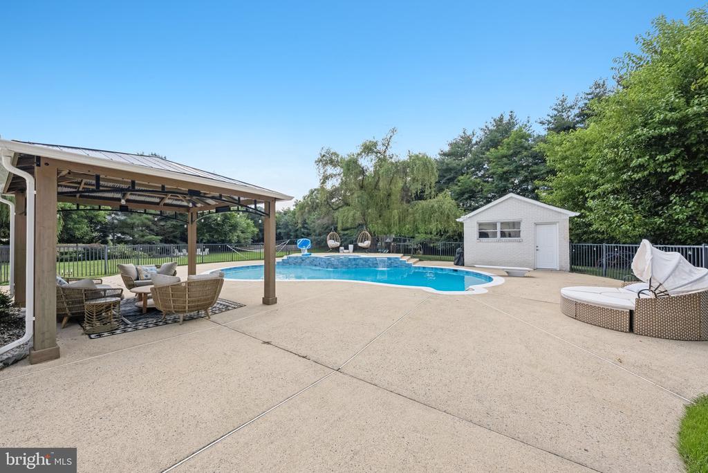 606 BROCKMAN COURT