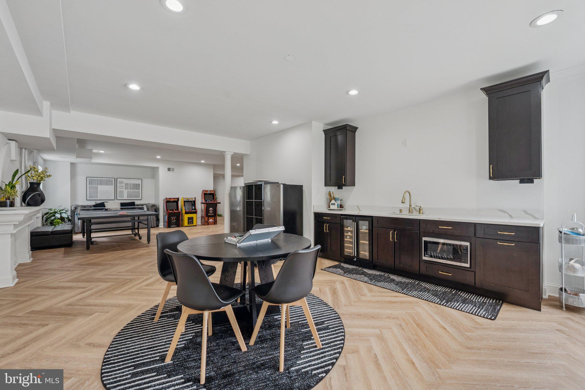 606 BROCKMAN COURT