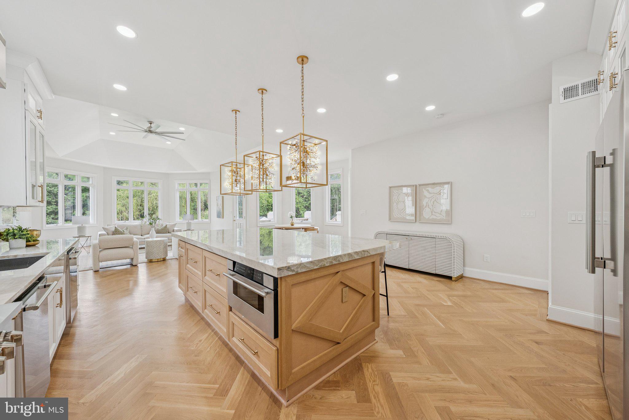 606 BROCKMAN COURT