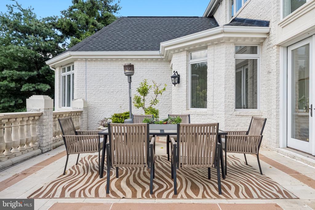 606 BROCKMAN COURT