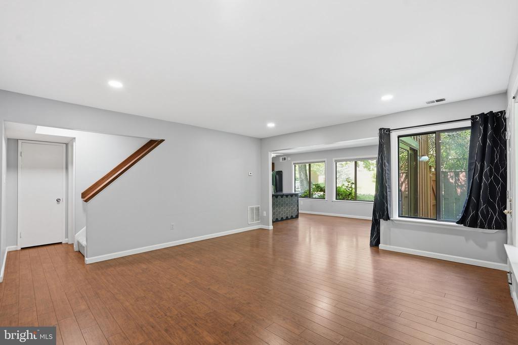 3103 BABASHAW COURT