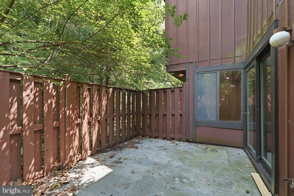 3103 BABASHAW COURT