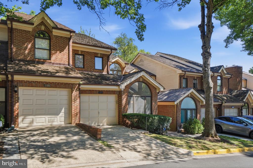 1462 HAMPTON HILL CIRCLE