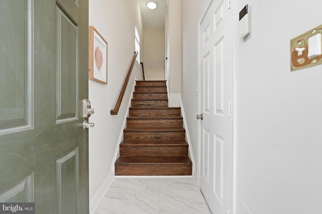 2167 CAPSTONE CIRCLE