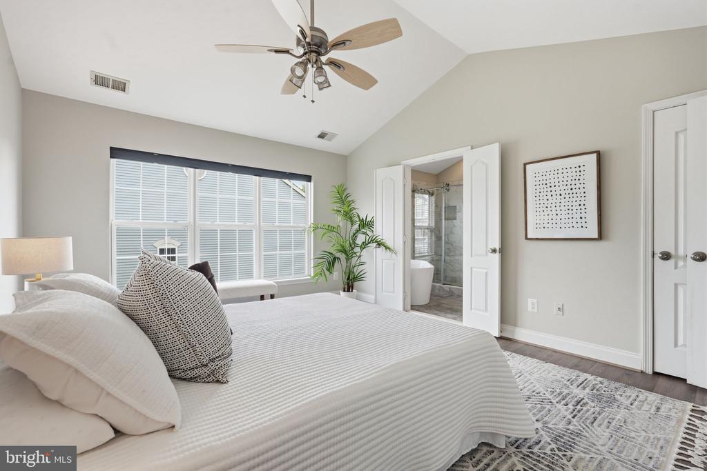 2167 CAPSTONE CIRCLE