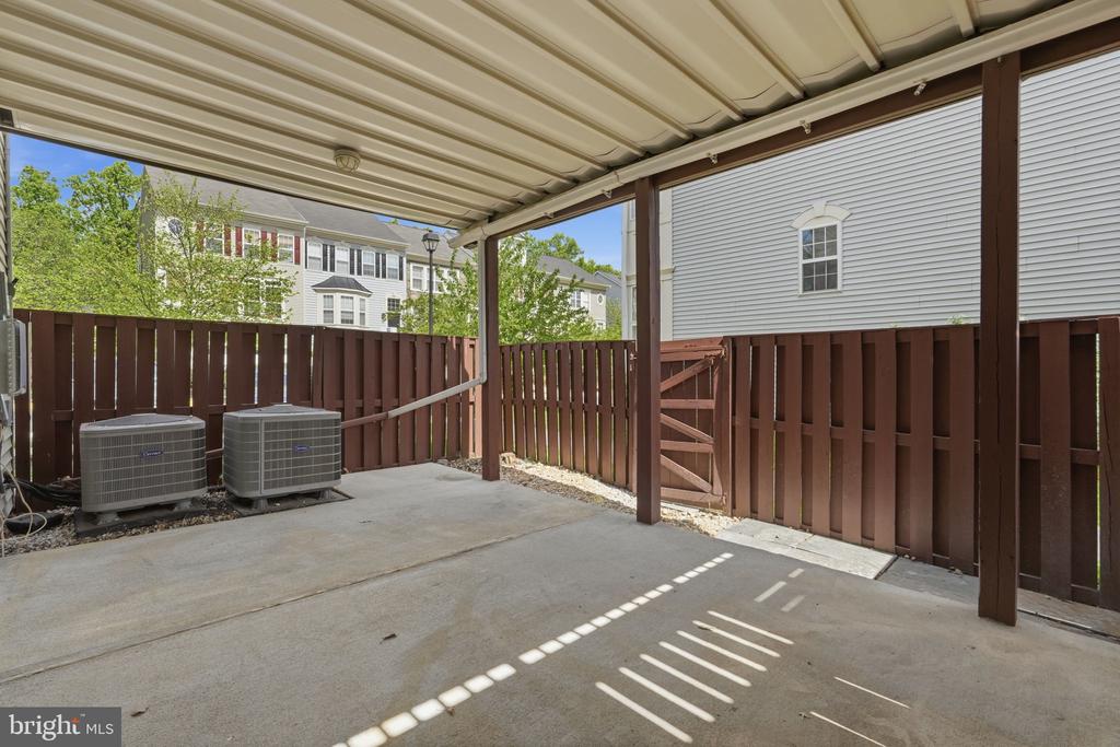 2167 CAPSTONE CIRCLE