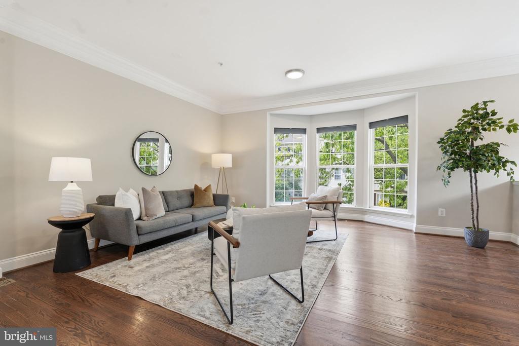 2167 CAPSTONE CIRCLE