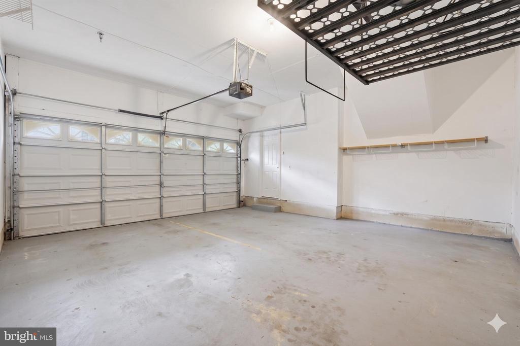 2167 CAPSTONE CIRCLE