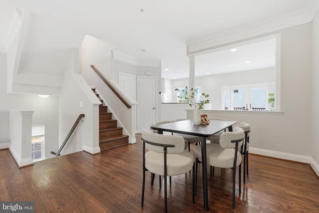 2167 CAPSTONE CIRCLE