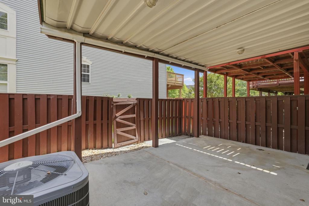 2167 CAPSTONE CIRCLE