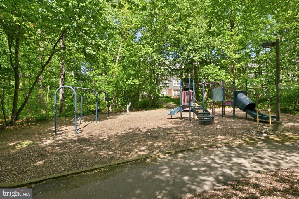 4116 MONUMENT COURT G 204
