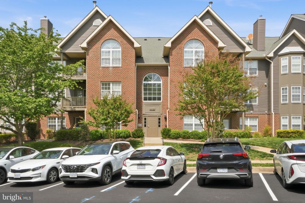 4116 MONUMENT COURT G 204
