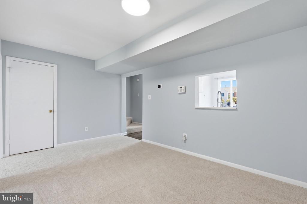 13315 AIKEN PLACE