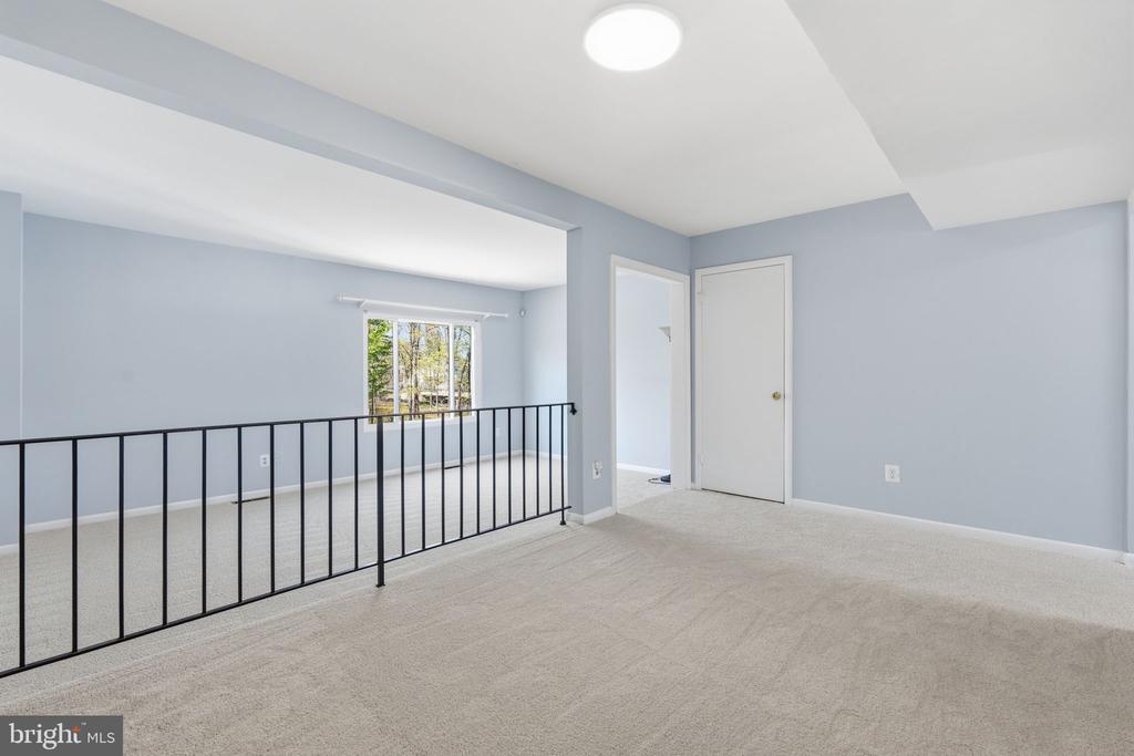 13315 AIKEN PLACE