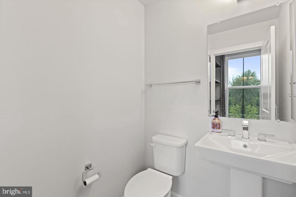 3156 GOLDENWAVE COURT