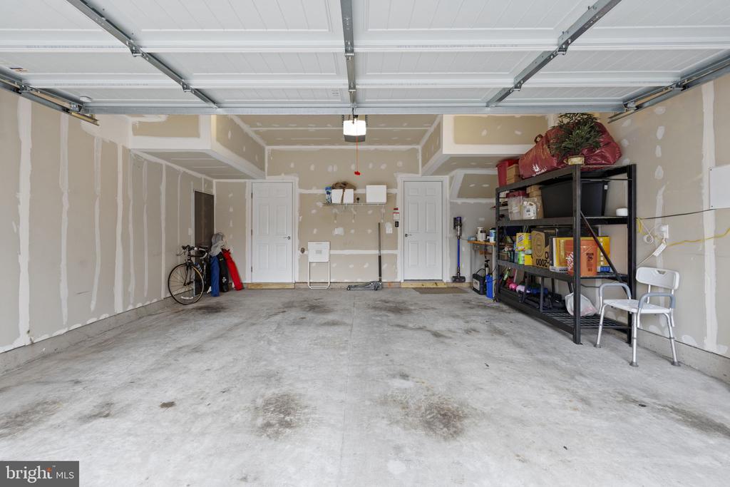 9618 STOCKWELL LANE