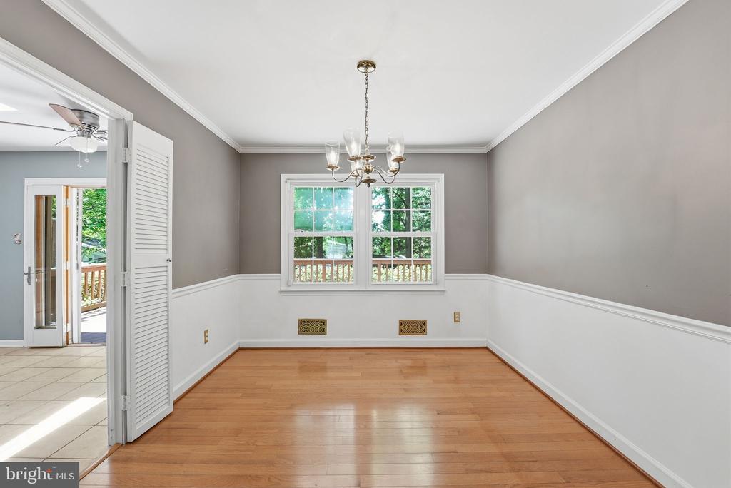 8609 WOODVIEW DRIVE