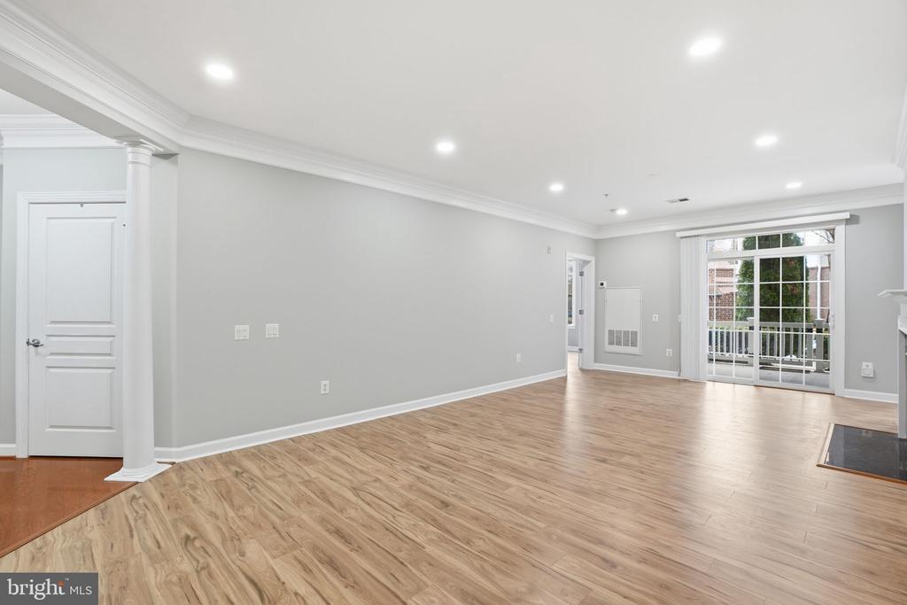 7871 ROLLING WOODS COURT 1104