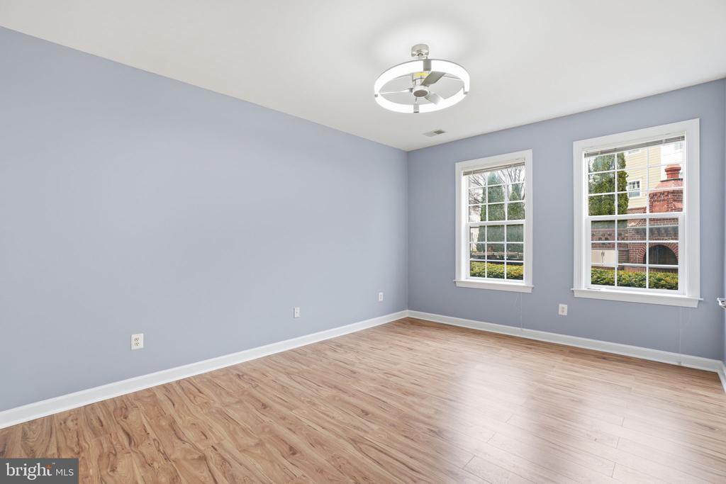 7871 ROLLING WOODS COURT 1104