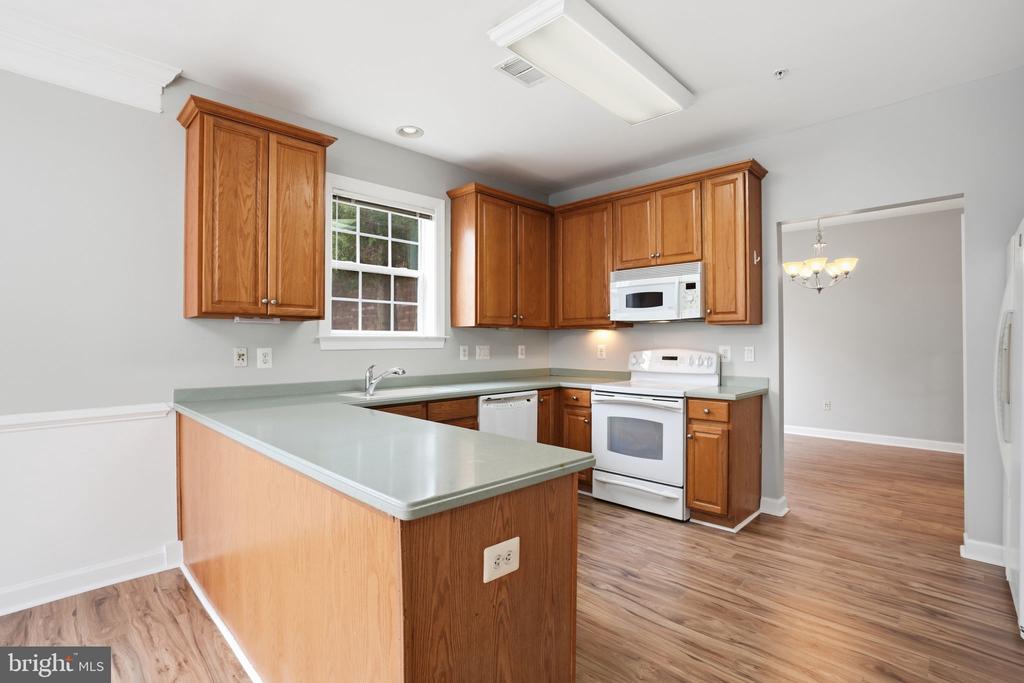 7871 ROLLING WOODS COURT 1104