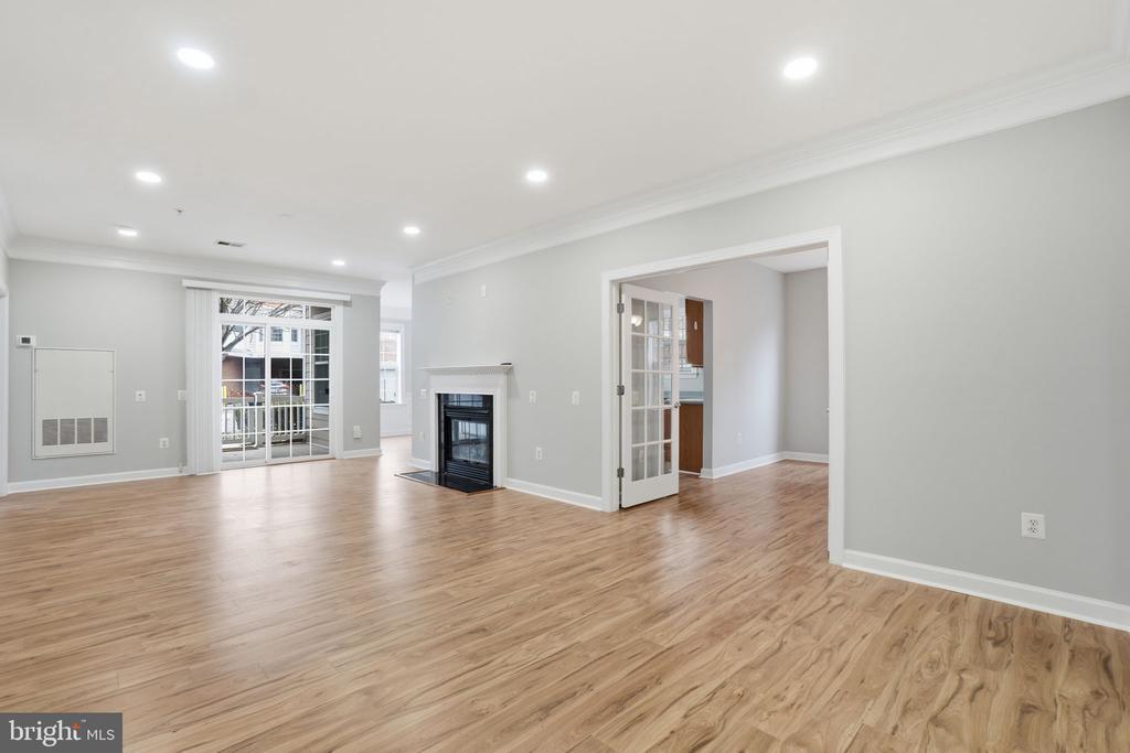 7871 ROLLING WOODS COURT 1104