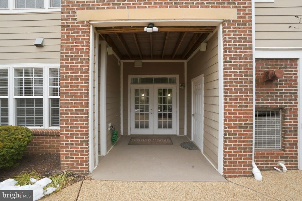 7871 ROLLING WOODS COURT 1104