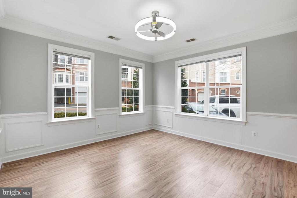 7871 ROLLING WOODS COURT 1104