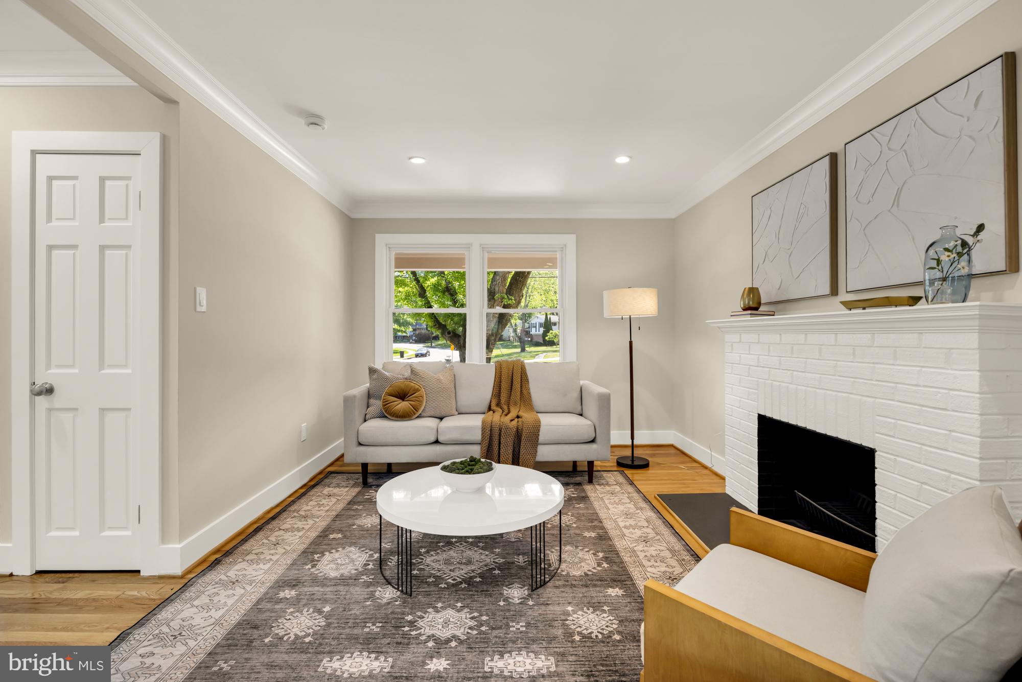 2435 SHENANDOAH STREET